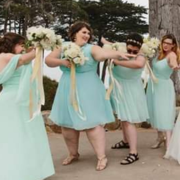 Seafoam Green City Chic Dress - Picture 4 of 4